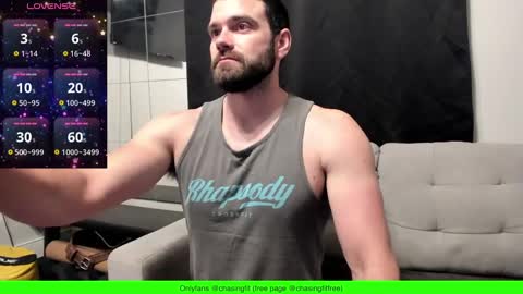 Snapshot of chasemason20 chatting on February 28, 2025, 10:50 pm Onlyfans chasingfit Instagram the arguer Twitter chasingfitOF online show from February 28, 2025, 10:50 pm