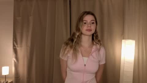 Emilia online show from May 13, 2026, 4:54 am