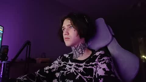 Ryan online show from December 21, 2025, 1:02 am