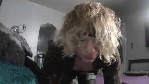 Snapshot of chaton_ds chatting on October 23, 2025, 2:44 am Sarah online show from October 23, 2025, 2:44 am