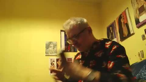 Snapshot of chatubatelee555 chatting on October 13, 2025, 2:06 pm lee online show from October 13, 2025, 2:06 pm