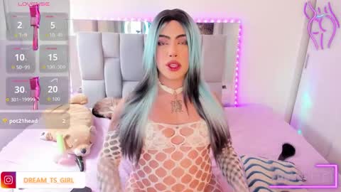 Sophie  online show from September 10, 2025, 5:24 pm