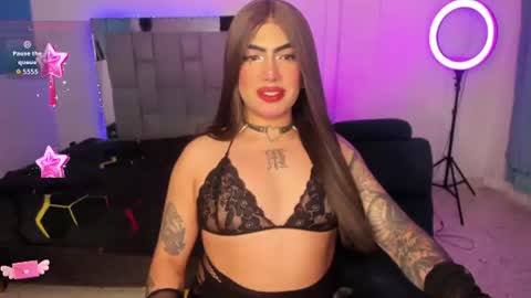 Sophie  online show from June 21, 2026, 12:57 am