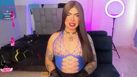 Sophie  online show from June 27, 2026, 2:23 pm