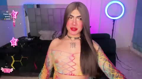 Sophie  online show from July 16, 2026, 2:06 am