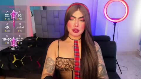 Sophie  online show from July 26, 2026, 7:32 pm