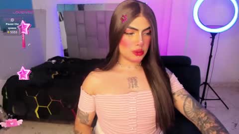 Sophie  online show from August 5, 2026, 9:17 pm