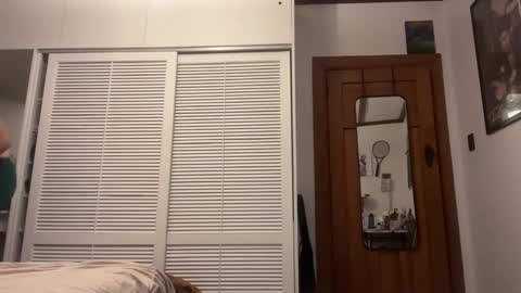 Snapshot of chazdazle chatting on October 30, 2025, 8:16 am Chaz online show from October 30, 2025, 8:16 am