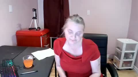 chealsiek online show from November 7, 2025, 1:27 am