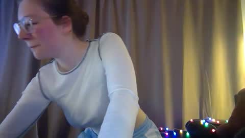 CheekyNightOwl online show from March 29, 2026, 12:43 am