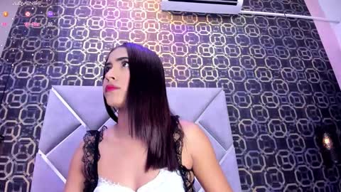 Cherry online show from November 4, 2025, 1:38 am