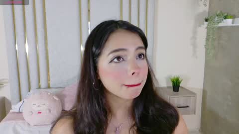 Baby Cherry online show from December 19, 2024, 1:07 pm