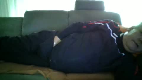 Tom online show from November 9, 2025, 12:58 pm