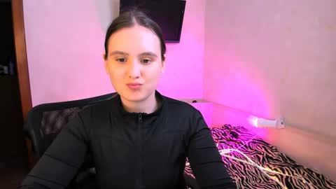Chelsy  Luxe  online show from August 5, 2026, 10:18 am