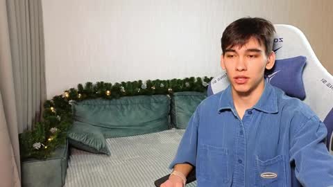LUCASRYANPVT IS OPEN online show from December 11, 2024, 12:12 pm