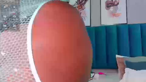   online show from September 11, 2025, 8:42 pm