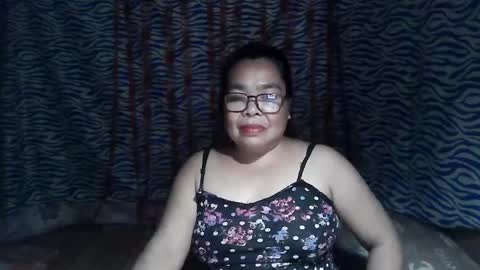 chenita_kits online show from February 24, 2026, 12:58 pm