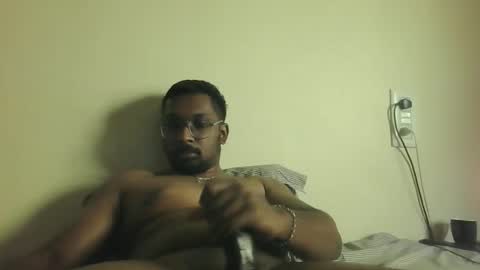 Snapshot of chennaibull1011 chatting on March 5, 2026, 8:32 am chennaibull1011 online show from March 5, 2026, 8:32 am