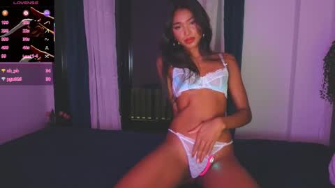 Kate online show from February 26, 2026, 7:13 pm