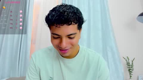 cherry_blossom77 online show from January 6, 2026, 12:53 pm