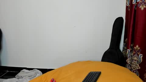 cherry_falls online show from May 17, 2026, 7:32 pm