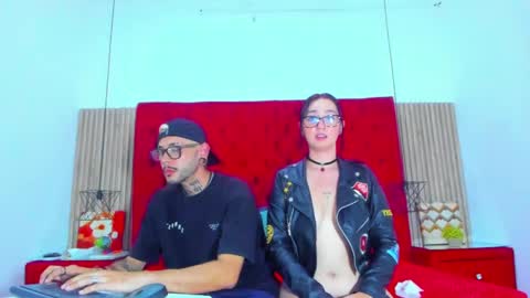 Snapshot of cherry_mew chatting on March 4, 2025, 9:29 am Cherry Mew and jean online show from March 4, 2025, 9:29 am