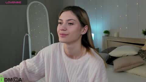 cherry_pr1ce online show from November 18, 2025, 12:49 am