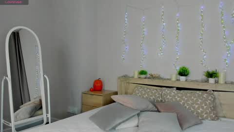 cherry_pr1ce online show from April 19, 2026, 11:29 pm