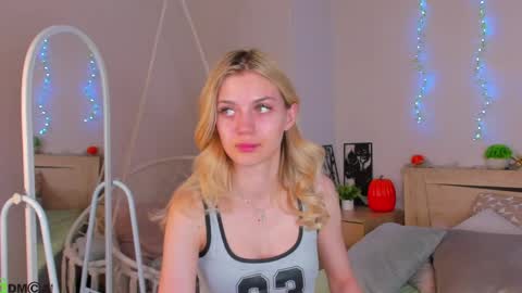 Snapshot of cherry_pr1ce chatting on June 7, 2026, 10:46 pm cherry_pr1ce online show from June 7, 2026, 10:46 pm