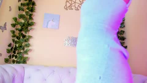 Snapshot of cherry_sussan chatting on December 10, 2024, 5:39 am Sussan Cherry online show from December 10, 2024, 5:39 am