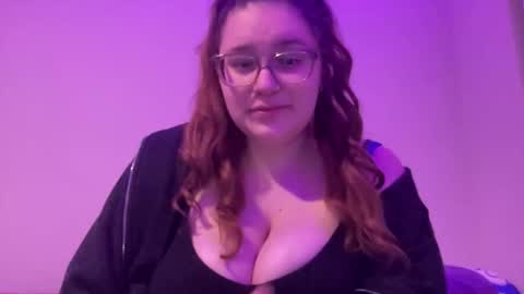 Snapshot of cherryacidxo chatting on April 12, 2026, 3:22 am cherry online show from April 12, 2026, 3:22 am