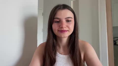 Snapshot of cherryelin chatting on December 4, 2024, 5:16 am Lina online show from December 4, 2024, 5:16 am