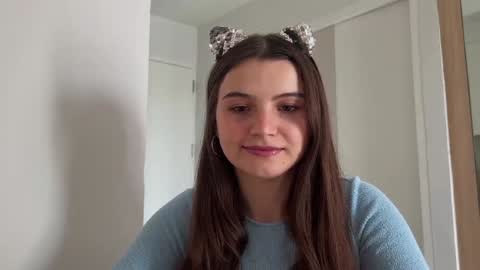 Snapshot of cherryelin chatting on January 5, 2025, 4:47 am Lina online show from January 5, 2025, 4:47 am