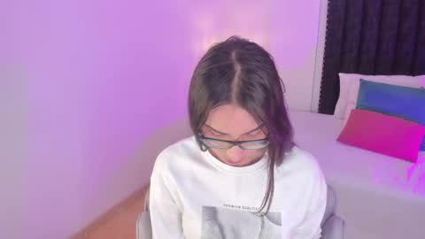 Cherry online show from September 28, 2025, 1:05 pm