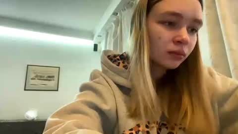 Lei online show from April 14, 2026, 5:24 am