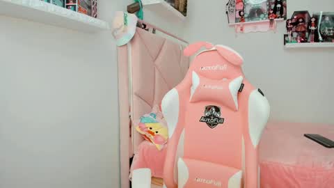 Snapshot of cherrymafer666 chatting on December 19, 2024, 10:32 pm cherrycute666 online show from December 19, 2024, 10:32 pm