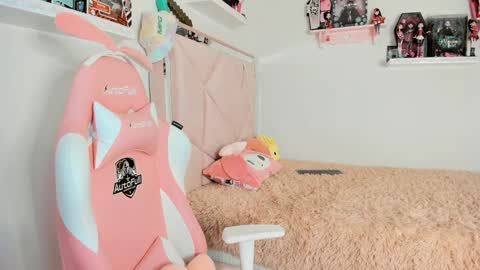 Snapshot of cherrymafer666 chatting on January 17, 2025, 2:18 am cherrycute666 online show from January 17, 2025, 2:18 am