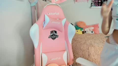 Snapshot of cherrymafer666 chatting on January 20, 2025, 12:46 am cherrycute666 online show from January 20, 2025, 12:46 am