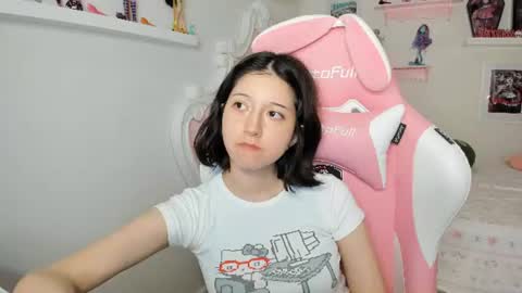 Snapshot of cherrymafer666 chatting on July 3, 2026, 1:01 am cherrycute666 online show from July 3, 2026, 1:01 am