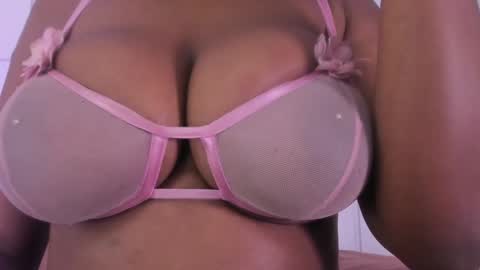 Snapshot of cherrytitts_ chatting on February 4, 2025, 9:41 pm Cherrytitts online show from February 4, 2025, 9:41 pm