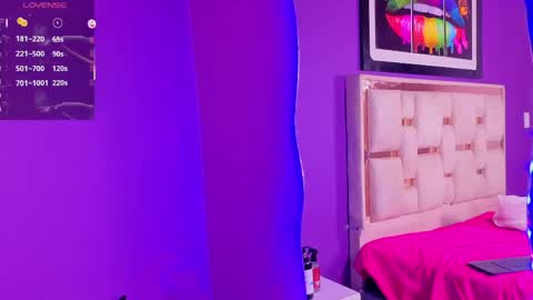 cherryy lov online show from April 13, 2026, 8:58 pm