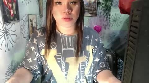 Snapshot of chescahotxxxl chatting on February 11, 2025, 5:37 am chescahotxxxl online show from February 11, 2025, 5:37 am