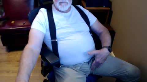 Snapshot of chgodad chatting on November 4, 2025, 3:00 pm chgodad online show from November 4, 2025, 3:00 pm