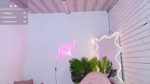 Snapshot of chiara_tay chatting on March 1, 2025, 9:29 am Chiara  online show from March 1, 2025, 9:29 am