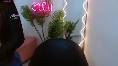 Snapshot of chiara_tay chatting on March 8, 2025, 7:09 pm Chiara  online show from March 8, 2025, 7:09 pm