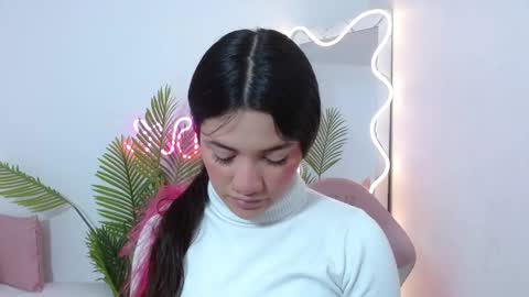 Snapshot of chiara_tay chatting on September 27, 2025, 11:37 am Chiara  online show from September 27, 2025, 11:37 am