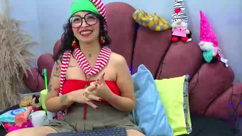 Snapshot of chiarajjones chatting on December 3, 2025, 12:47 pm CHIARA online show from December 3, 2025, 12:47 pm