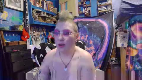 CurvySiren online show from December 14, 2025, 6:19 am