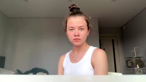 Snapshot of chiarounsaville chatting on June 23, 2026, 10:13 am Eli will make your day a little brighter online show from June 23, 2026, 10:13 am