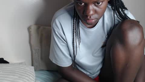 Snapshot of chichie_ chatting on July 26, 2026, 11:00 pm chichie_ online show from July 26, 2026, 11:00 pm